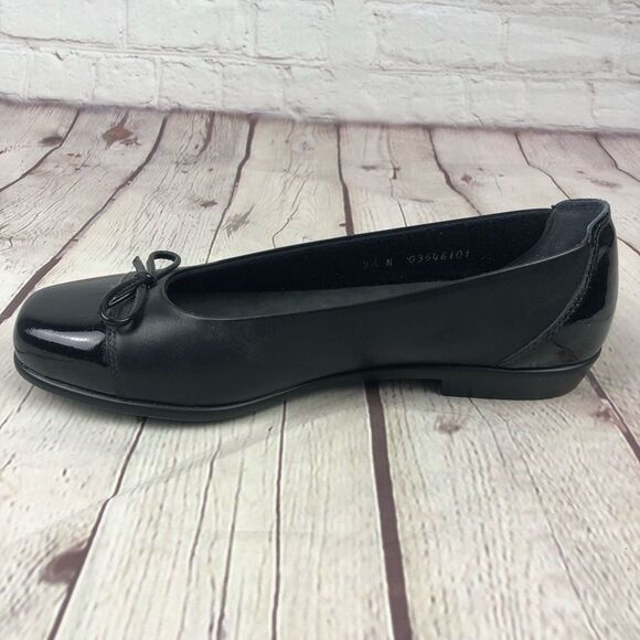 NWOT SAS Coco Slip On Loafer Black Bow Women's Sz 7.5 - Picture 5 of 11